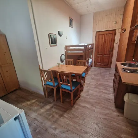 Horska Chata Hribek * Бенецко